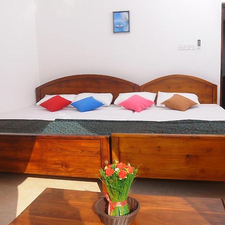 Colombo Hotel By Colombo Village Bagian luar foto