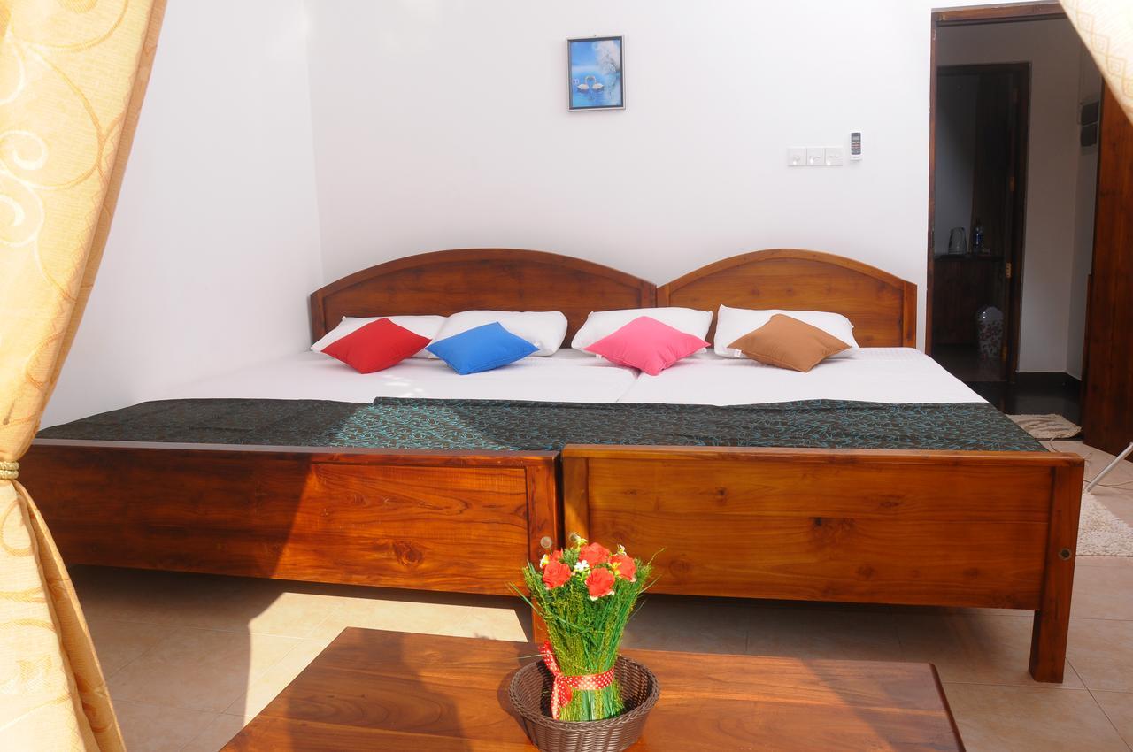 Colombo Hotel By Colombo Village Bagian luar foto