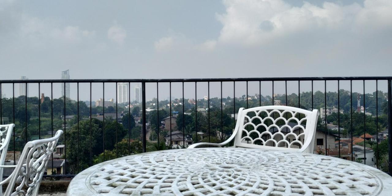 Colombo Hotel By Colombo Village Bagian luar foto
