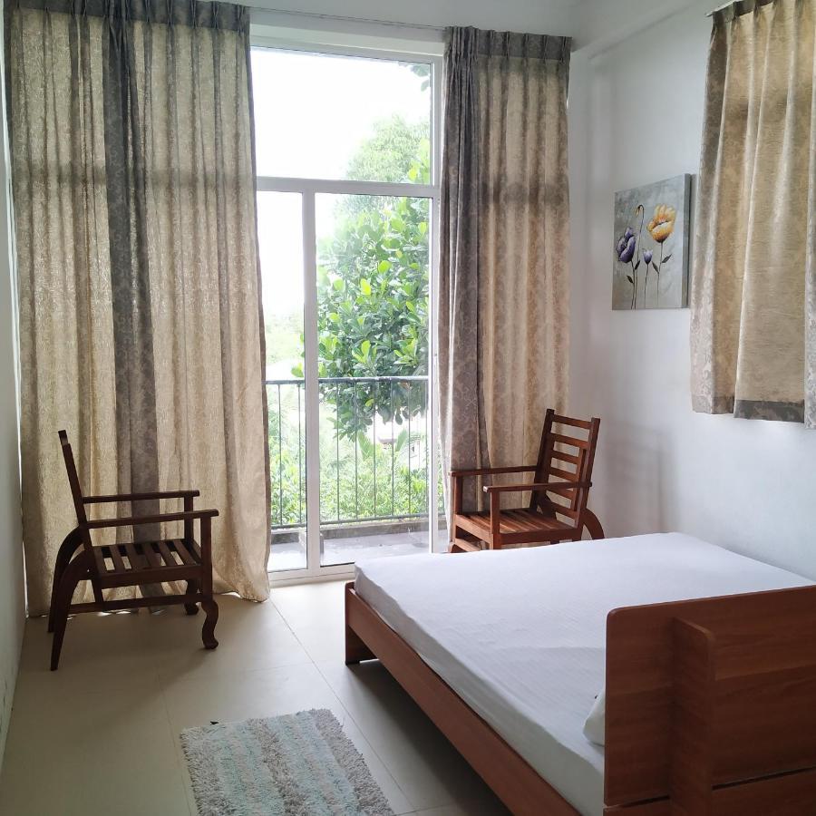 Colombo Hotel By Colombo Village Bagian luar foto